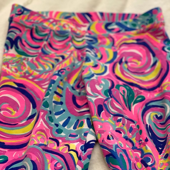 2 pairs of Lily Pulitzer pants size 8/10 - Picture 2 of 2